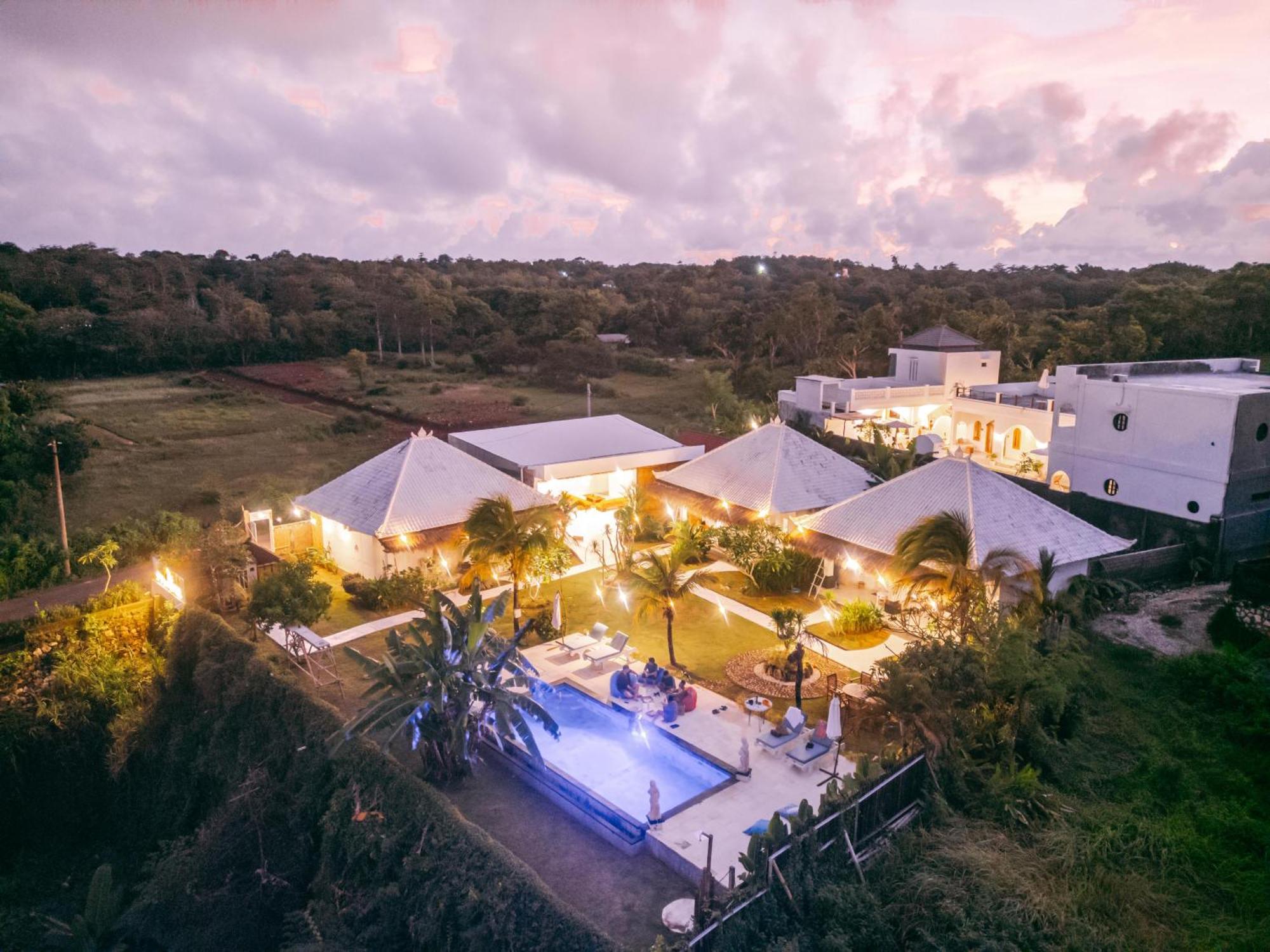 Sukacita Hill Hotel Uluwatu  Bagian luar foto